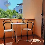 Baia Di Ulisse Apartmán *