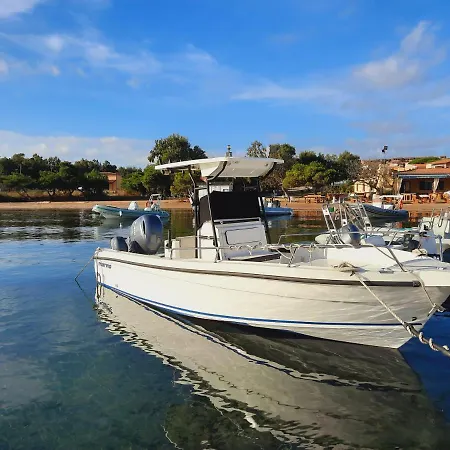 Baia Di Ulisse Apartment *